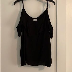 Never worn old navy shirt. Super cute